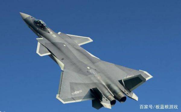 歼20尾翼高清大图首秀,它的外表设计怎么样?