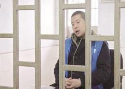 已婚男6年骗6女是怎么做到的?_中国重婚罪要