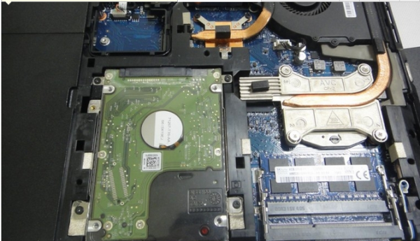 联想e431的笔记本 这个是固态硬盘的接口吗?