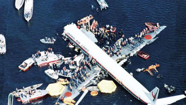 1982年, 美国华盛顿机场大雪覆盖,一架客机刚起飞20秒就坠毁了