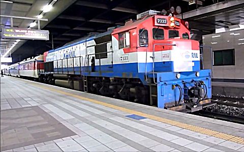 [韩国铁路]韩国铁道公社 7100~7400型内燃机车
