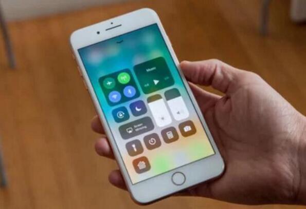 苹果8运行内存是多少G?