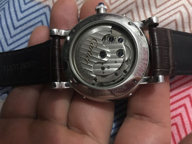 卡地亚手表高人帮忙鉴定一下型号2955