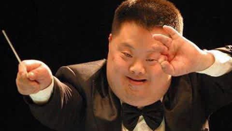 风光不再,被父亲揭露只是个傻子