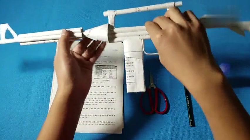 折纸王子教你 折纸m4a1突击步枪7-1可发射 子弹的纸枪