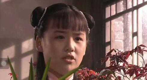 在《大宅门》中饰演少年白玉婷出道