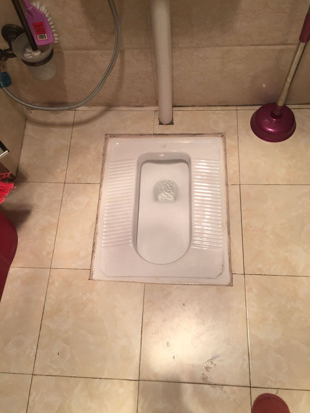 厕所蹲坑低于水平面怎么补救?