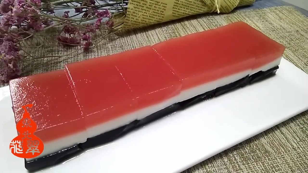 夏季消薯佳品爽滑q弹,西瓜凉糕做法简单,好吃好看