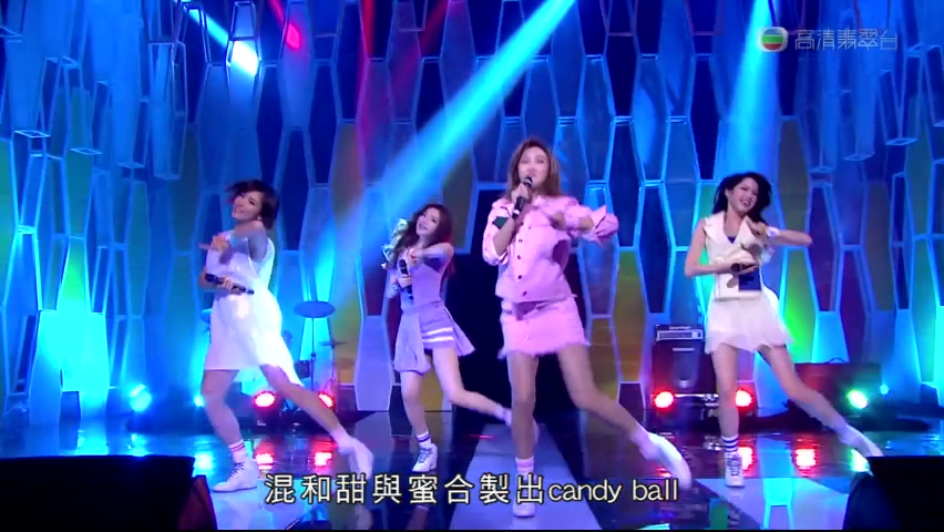 [图]As One -《Candy Ball》Live版 480p