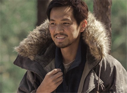 《后会无期》片段 曝第三辑片场日记 韩寒现场教钟汉良撒尿