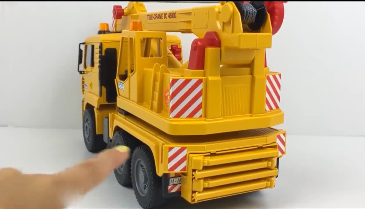 工程车玩具: 仿真复合型工程车汽车吊模型