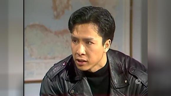 干探群英 2-5终于查到劫匪落脚点,但在抓人问题上产生分歧