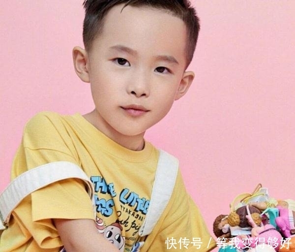 易烊千玺在在哪里现在