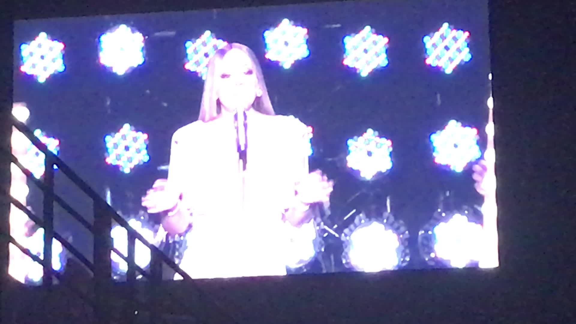 [图]Mariah Carey 2018 World Tour Shenzhen 玛丽亚凯莉2018深圳演唱会 自录版