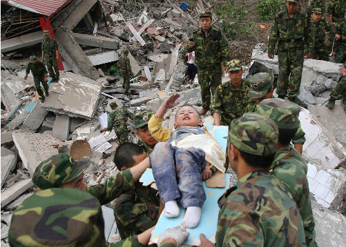 汶川地震九年祭记为什么忆历久弥痛?