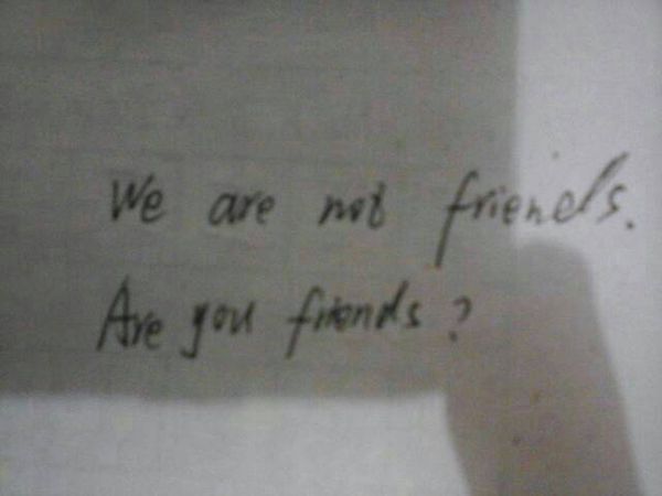 e are friends.改为否定句.和一般疑问句怎么改?