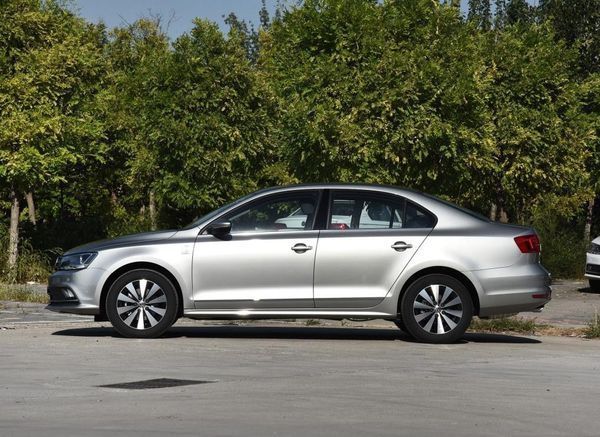 大众新速腾1.4t有几个安全气囊?