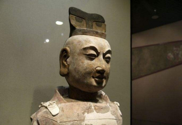 孔子曰:"始作俑者,其无后乎"始作俑者是什么意思?