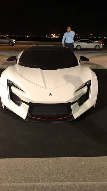 轮胎店开业,来了两台稀有超跑芬尼尔一台速度7莱肯