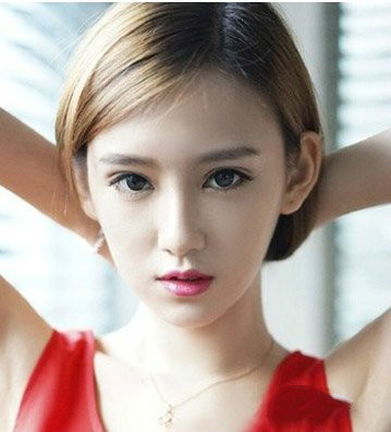 中短发 离子烫和拉直的区别