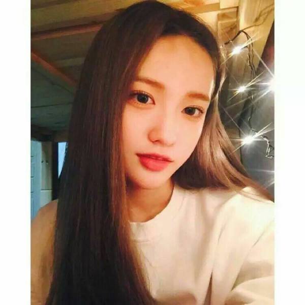 请问这个女孩叫什么?