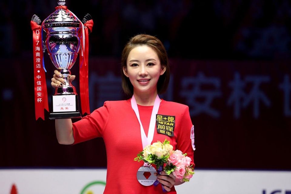 九球世锦赛潘晓婷进决赛_9球世锦赛颁奖:陈思明三进决赛终碰杯,潘晓婷