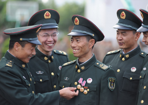 即:一級軍士長,二級軍士長,三級軍士長,四級軍士長