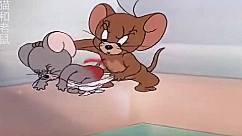 猫和老鼠杰瑞的小伙伴屁股被打红了,杰瑞这次真生气了