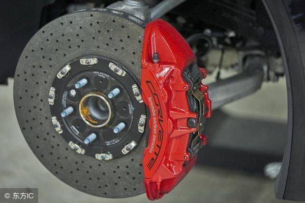 鼓式刹车比盘式刹车的效果好,为什么老司机都避而远之?