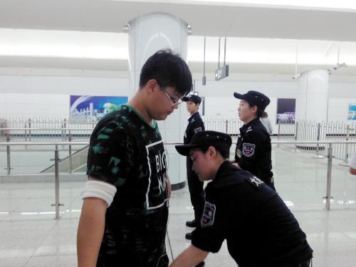 地铁安检员 工作几小时 休息怎么算