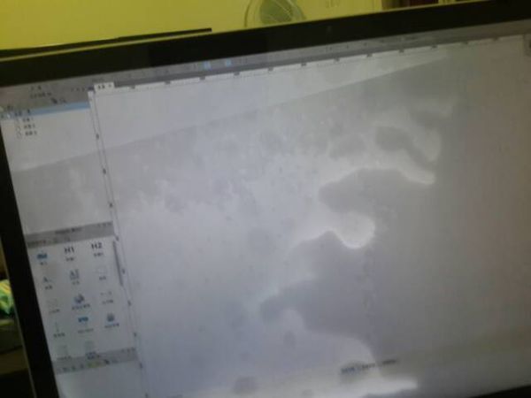 mac笔记本下午受潮屏幕里面有水印两天了一直