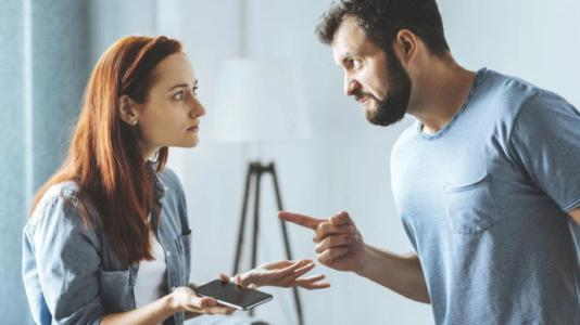 感情中怎样和强势的女性相处?