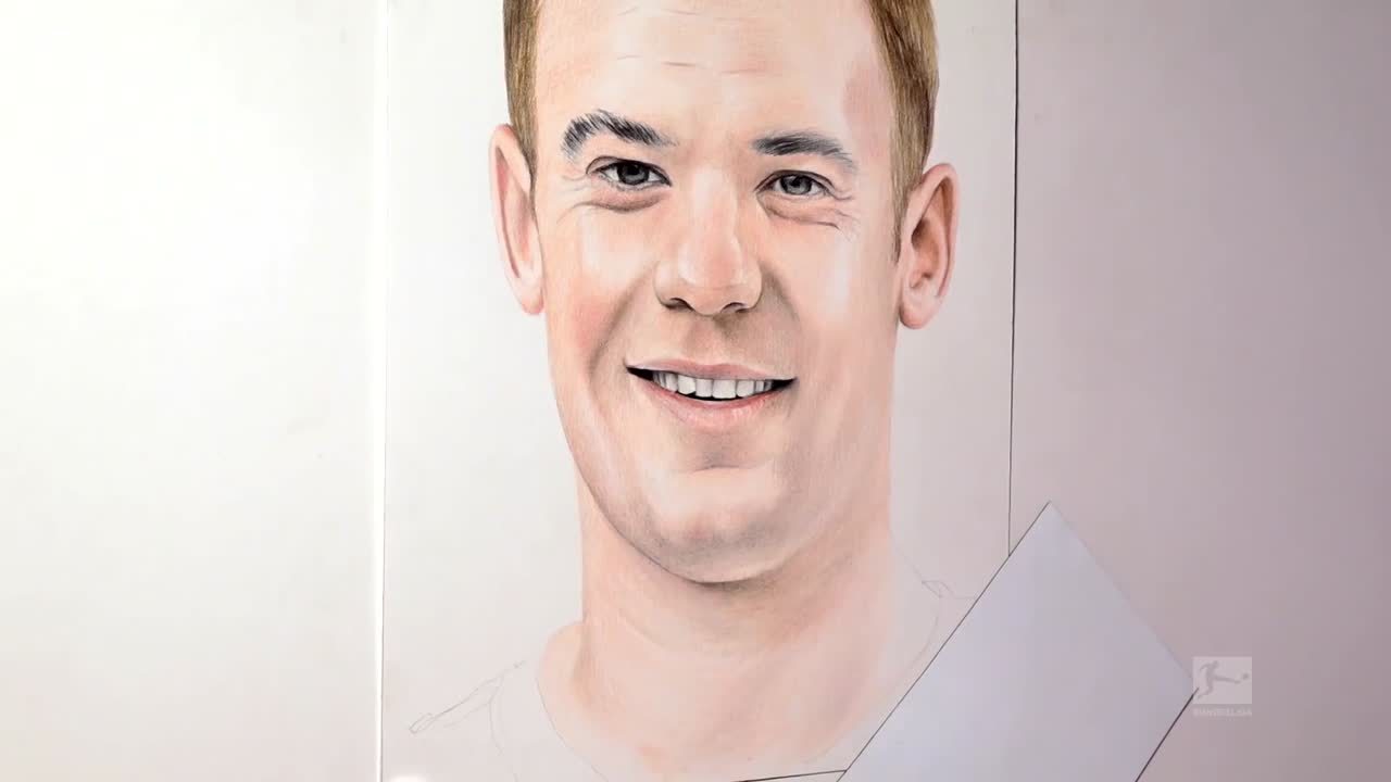 手绘诺伊尔头像了解下!德甲官方发布视频庆祝小新归来