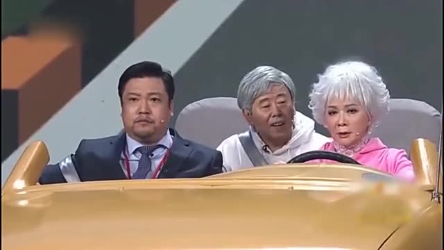 01:01 哔哩哔哩上传时间:1年前时长:02:59 《学车》蔡明 潘长江 贾冰