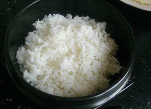 50g熟米饭图图片