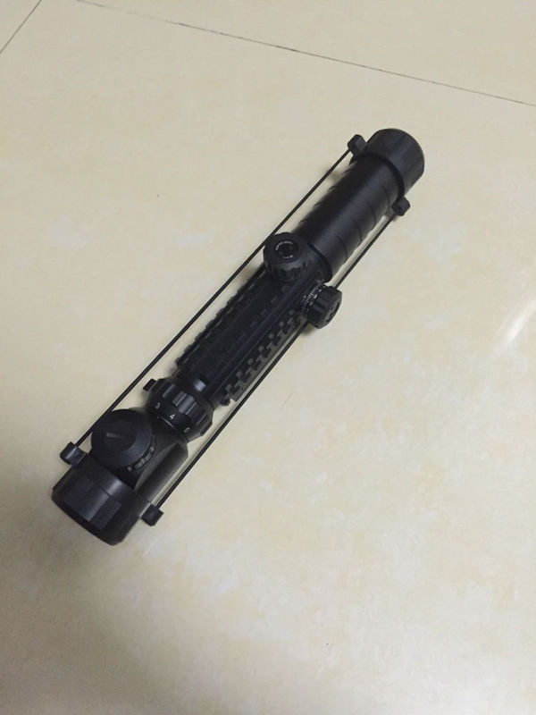 瞄准镜如何调准星?