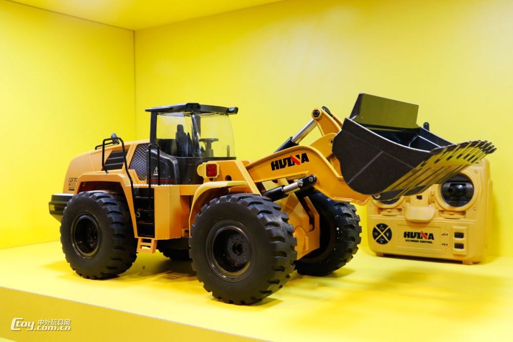 汇纳合金工程车精彩亮相2018香港玩具展