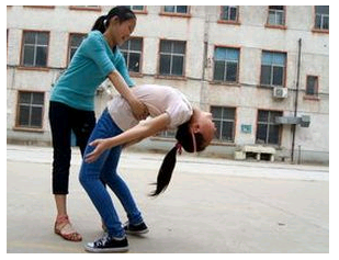 怎样才能使腰变软?腰太硬,舞蹈下腰下不去!