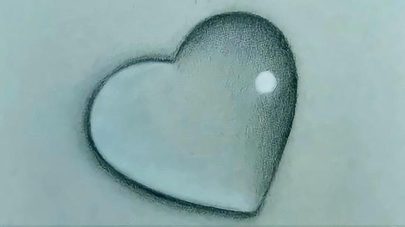 分享一个小教程,用铅笔画心形水滴的画法!