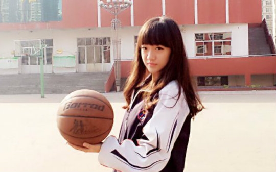 【悠迹】 shake it校园行~ 原来校服也是美好的!