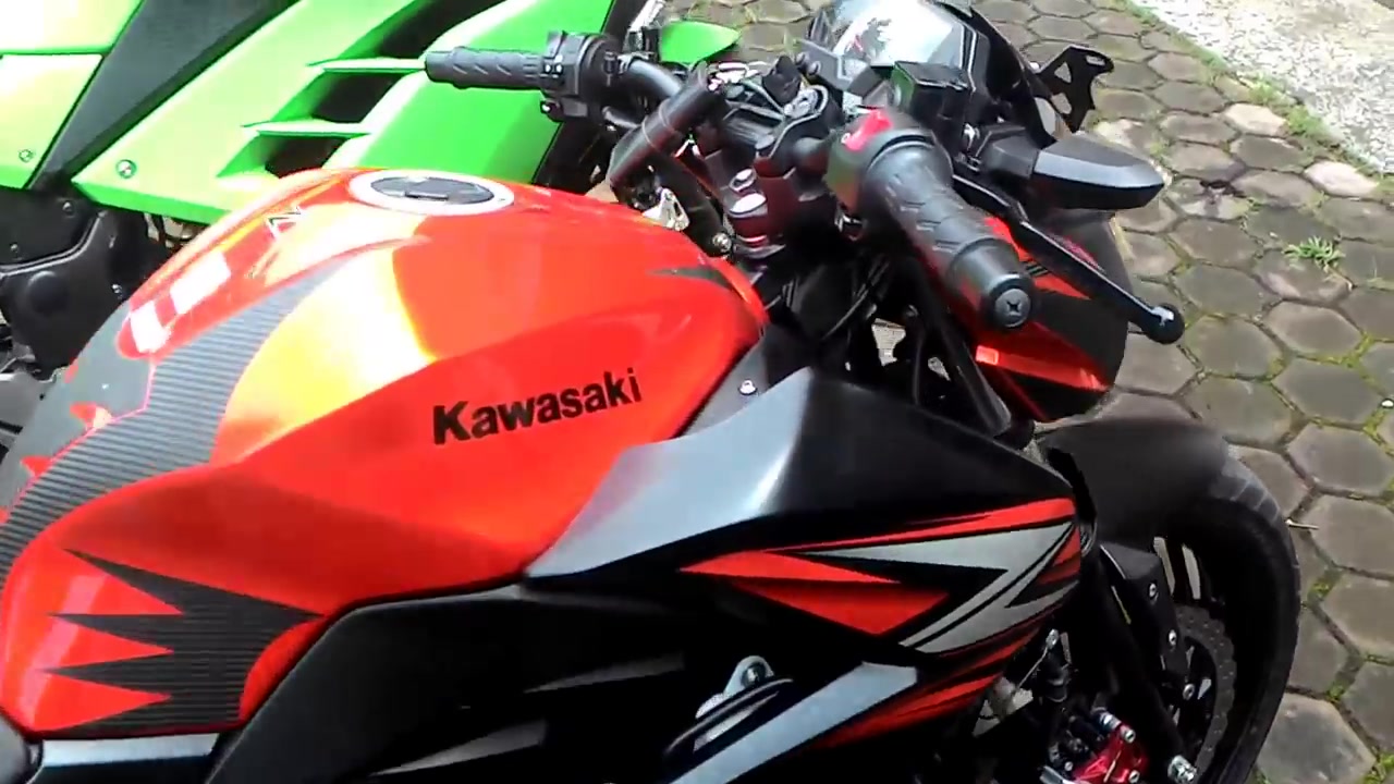 【小排机车馆 川崎kawasaki z250 vs kawasaki ninja忍者 250