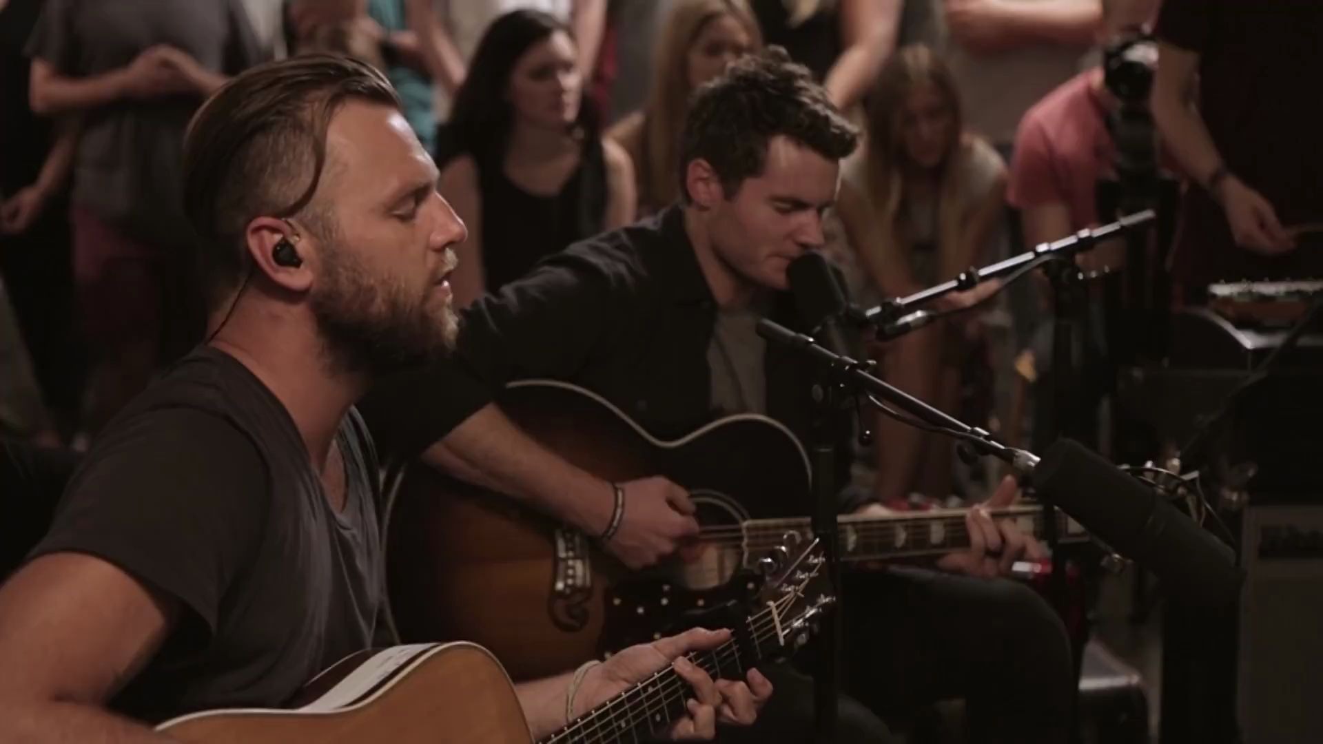 [图]Scandal of Grace (Acoustic) - Hillsong UNITED