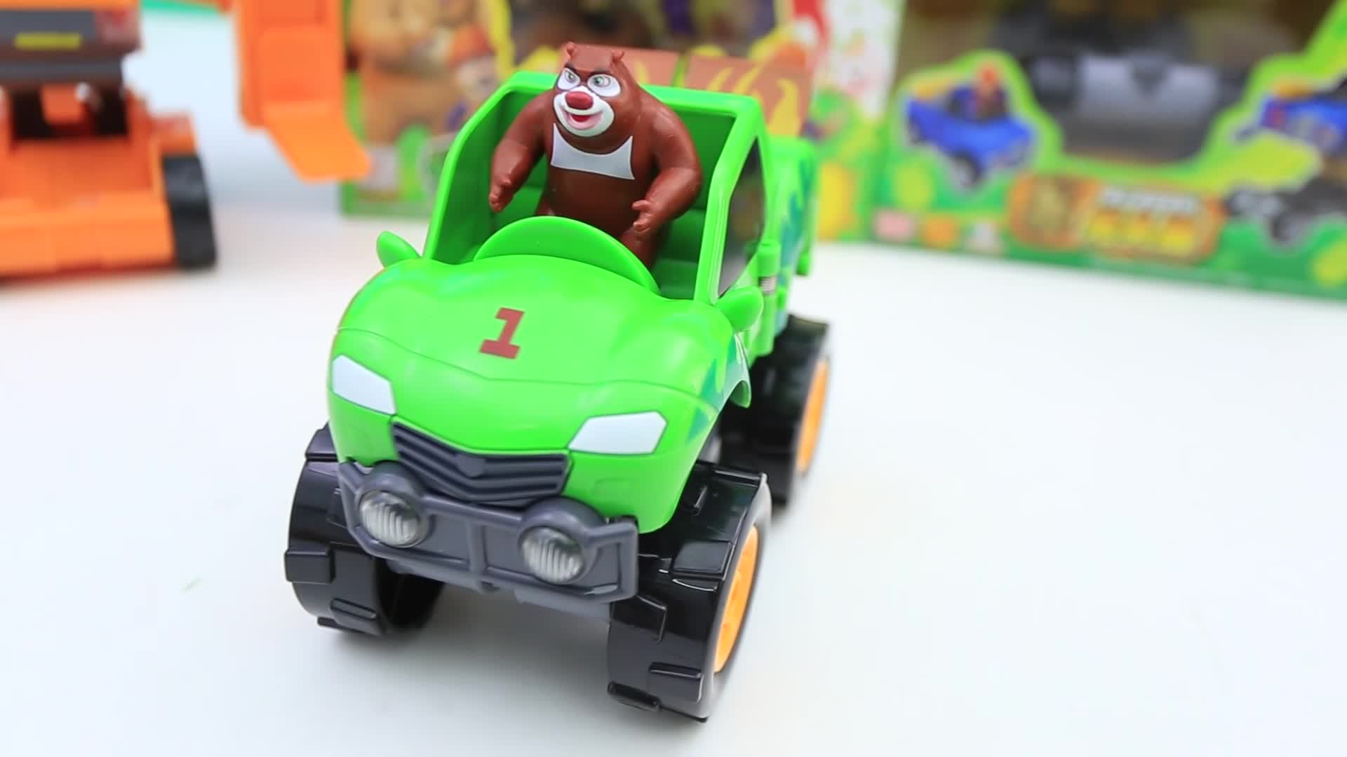 熊出没玩具车熊熊乐园玩具变形