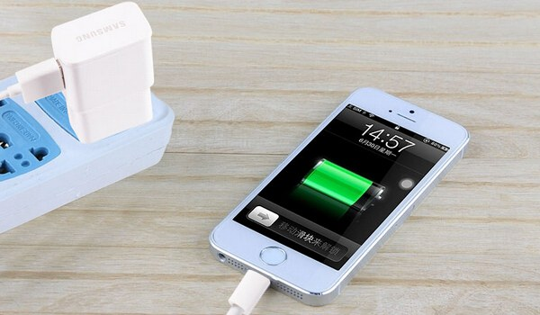 手机显示正在充电,但电量越充越少,怎么办?