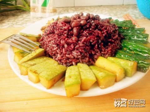 怎样做紫米双拼饭