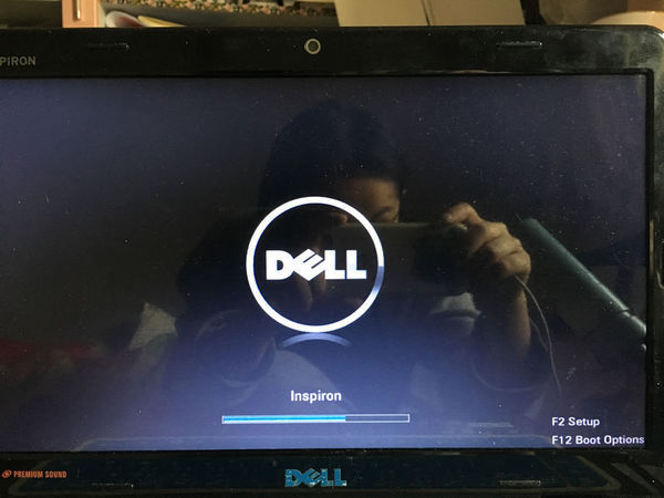 笔记本开不开机了。看视频突然卡了,强制关机