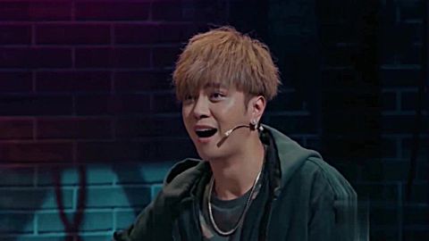 这就是街舞: 小白登场,所到之处无人敢挑战,无人能敌!