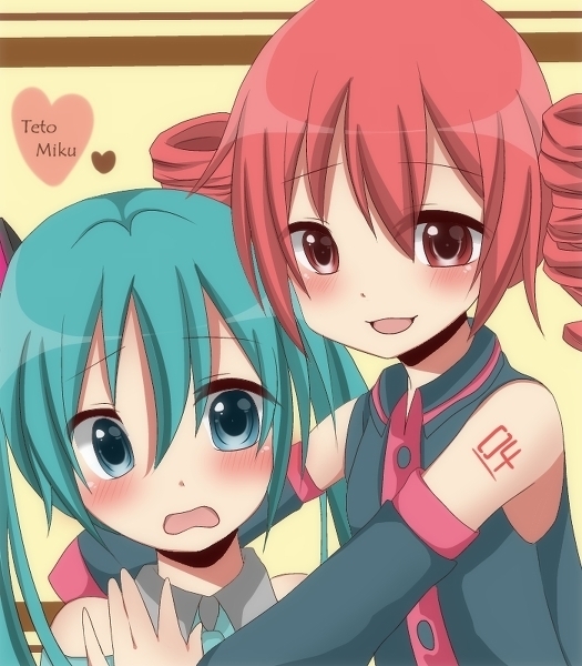 求初音未来,镜音双子,巡音校服装,同人官方皆可,最好是歌姬计划上的