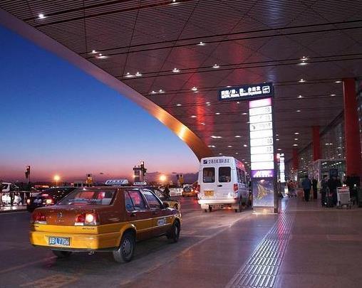 第四个拥有双机场的城市是哪座?那座城市有啥好玩的景区?