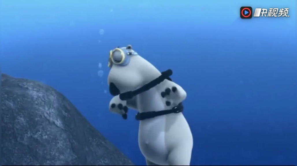 倒霉熊:熊宝宝水下发现好玩的,鱼宝宝过来打招呼,看他们多开心